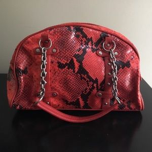 $125 CYNTHIA ROWLEY orange/red snakeskin handbag